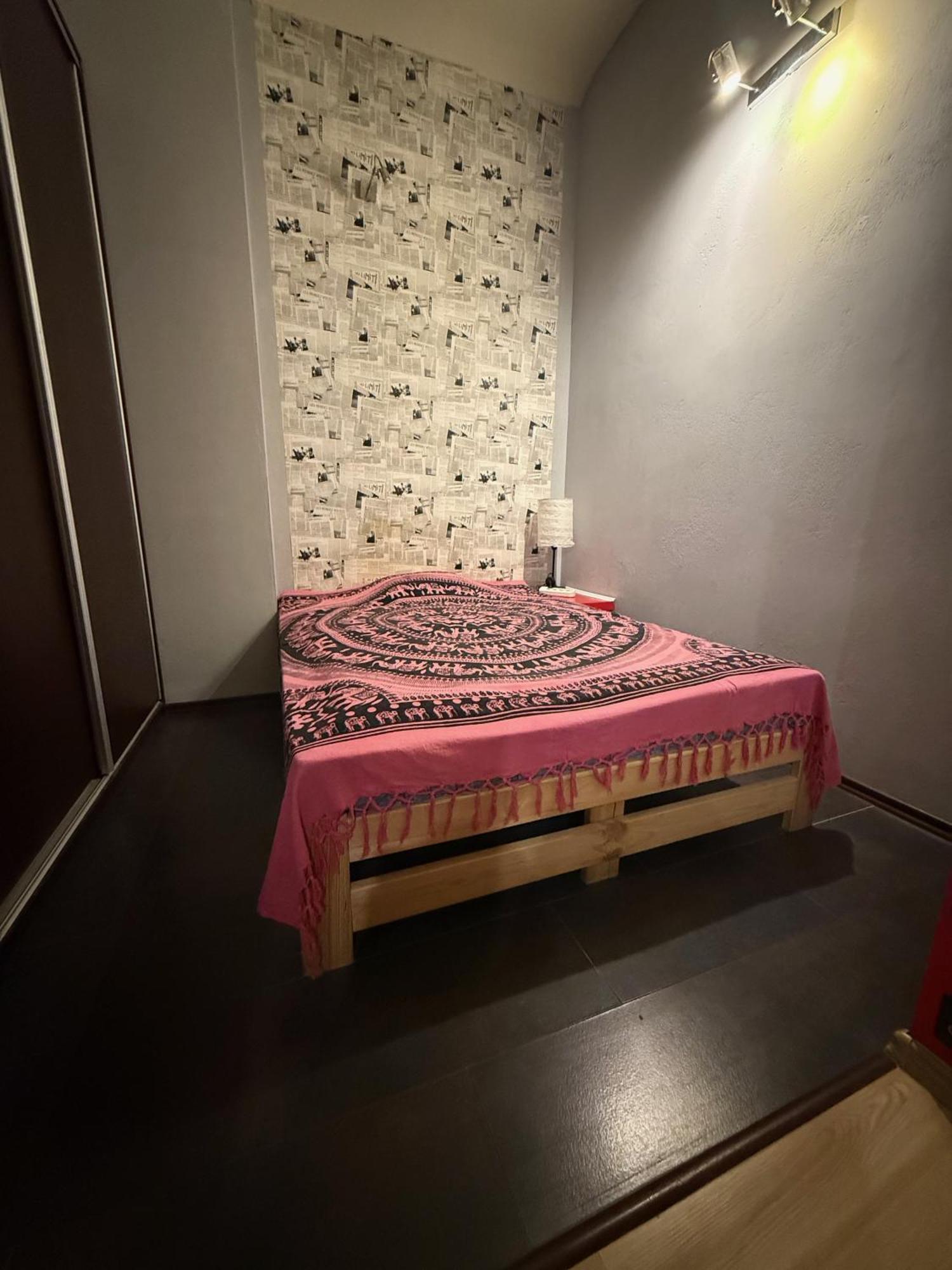 Studio Red And White Apartment Lodz  Luaran gambar