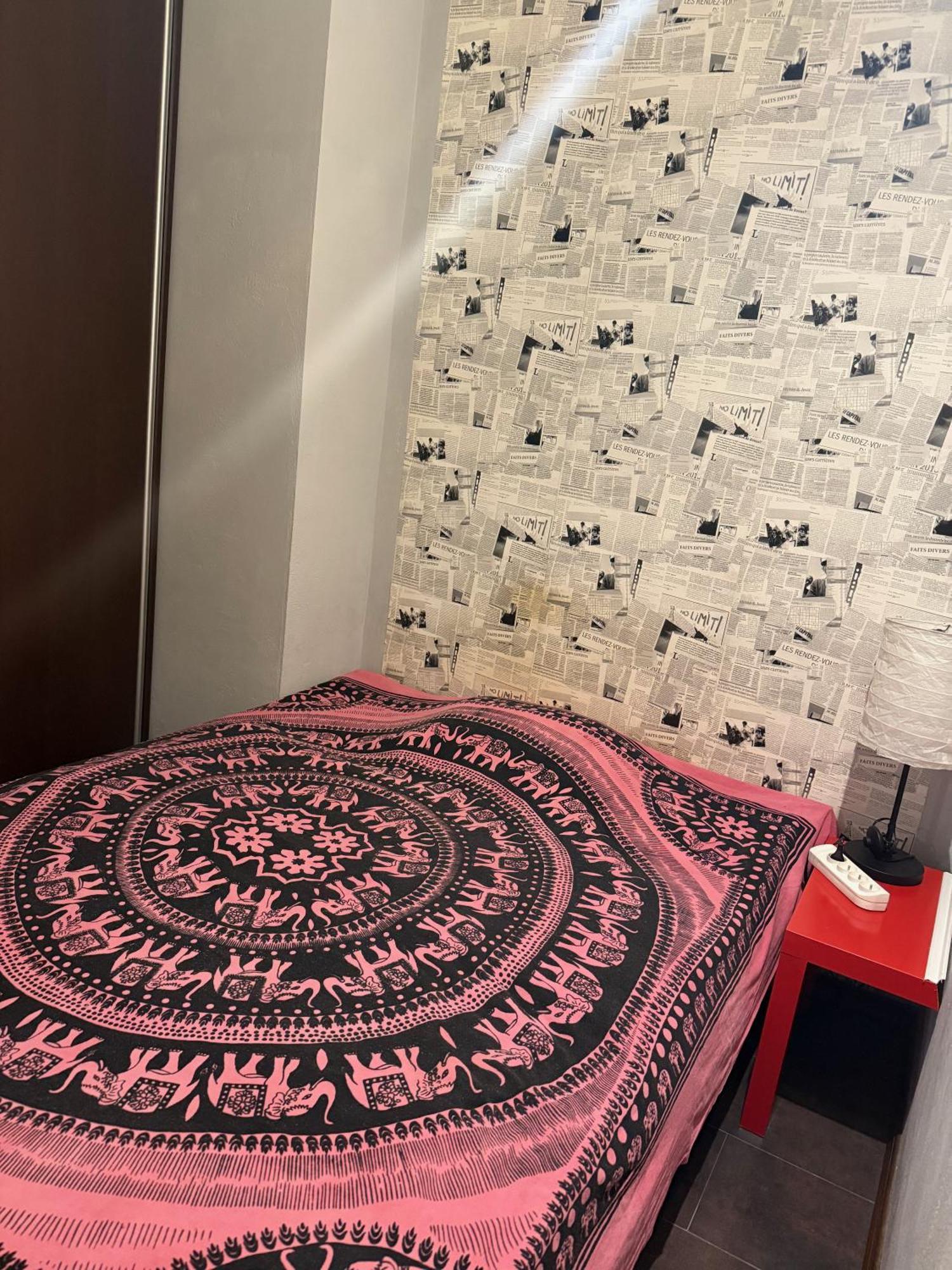 Studio Red And White Apartment Lodz  Luaran gambar